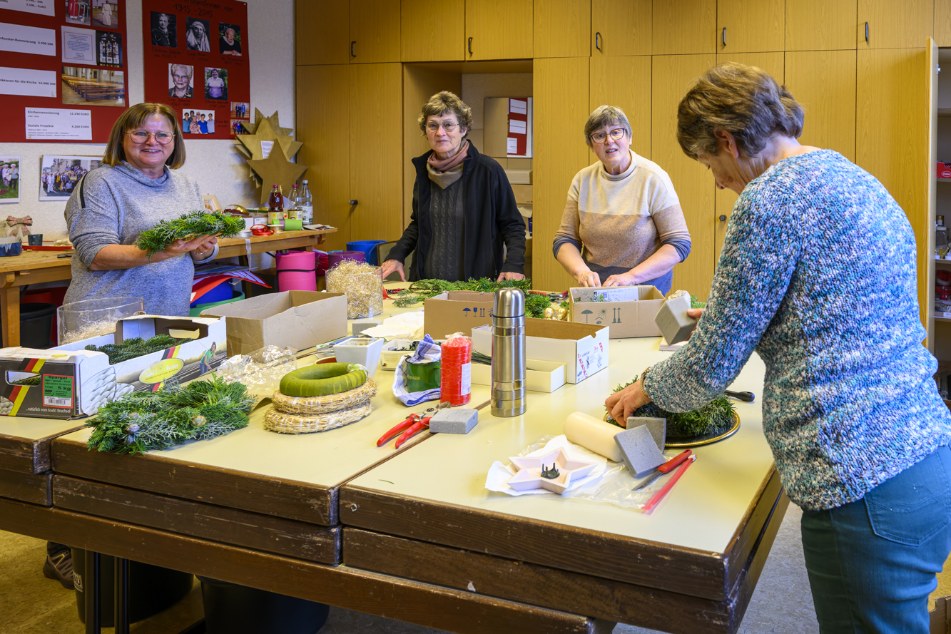 Adventsbasar - Bild 1